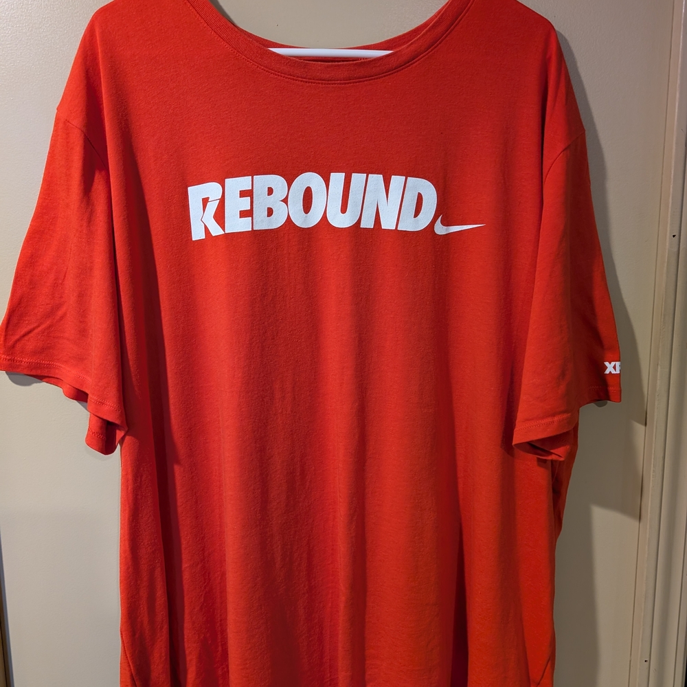 Nike Men's Red Rebound T-Shirt